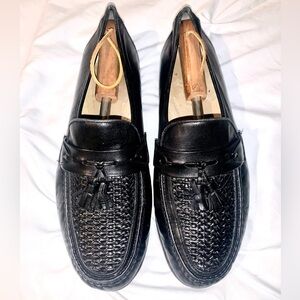 E.T. Wright Woven Vamp black leather Vintage loafers with tassels Size 11